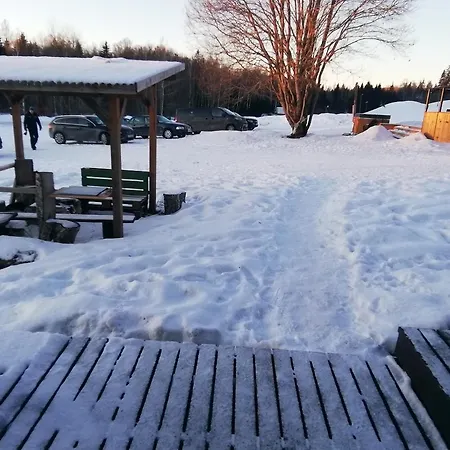 Lili's Holiday House *